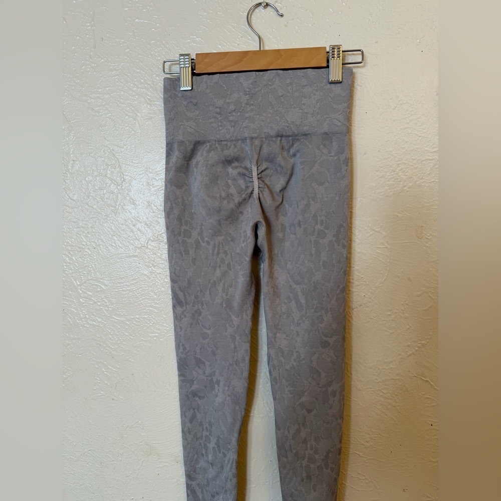 Gymshark Leggings - Picture 5 of 8